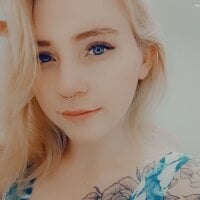 RedBerryy Adlı Modelin Çevrimdışı Sohbet Odası