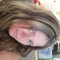 Belladonna2016's Offline Chat Room