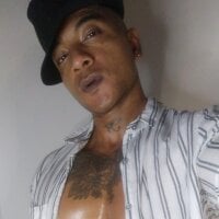 TRAVIS_S7S webcam model