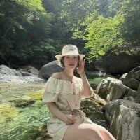 lily-00 webcam model