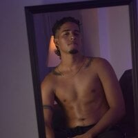 Axel_Night_