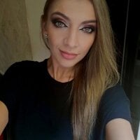 Naddine's Offline Chat Room