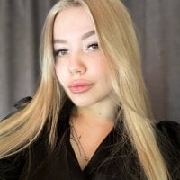 MAYYYmayy20 webcam model