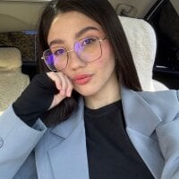 Miss_Iris69