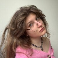 Sofi-Pink22's Offline Chat Room