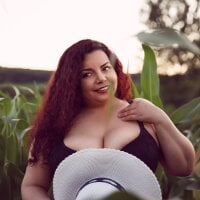 MiryamInes model avatar