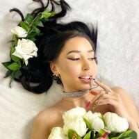 CarolineLarens' Offline Chat Room