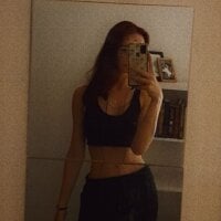 HornyBitch689's Offline Chat Room