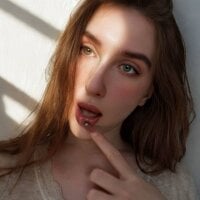 eva_bloom_ webcam model
