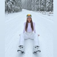 PlayfulShow webcam model