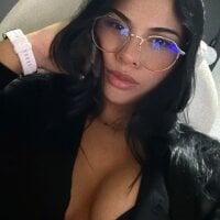 charlottee11's Offline Chat Room