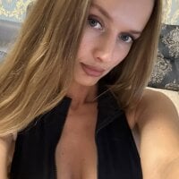 Fantasy_Moonlightt webcam model