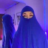 SaharaaTaleb Adlı Modelin Çevrimdışı Sohbet Odası