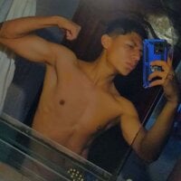 Charlyflaco2331 webcam