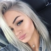 Jessyblondex's Offline Chat Room