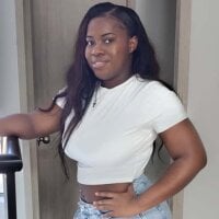 MiaFoxx7 webcam model