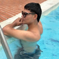 Handsomeboyss20 webcam model