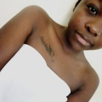 _black_horny_'s Offline Chat Room