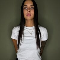 MagdalenWikle webcam model