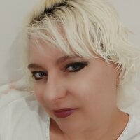 VikaKing webcam model