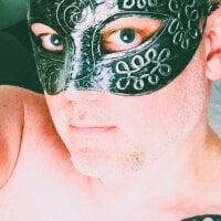 SubzeroXXXT's Offline Chat Room