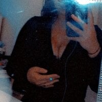 dutchbigboobss webcam