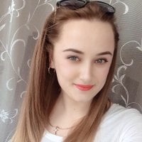 Mia_Celen's Offline Chat Room