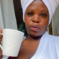 SweettBigMelons' Live XXX Chat