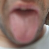 BukkikiWh0re's Offline Chat Room