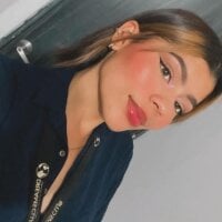 Samantha_Alondran Offline chat-huone