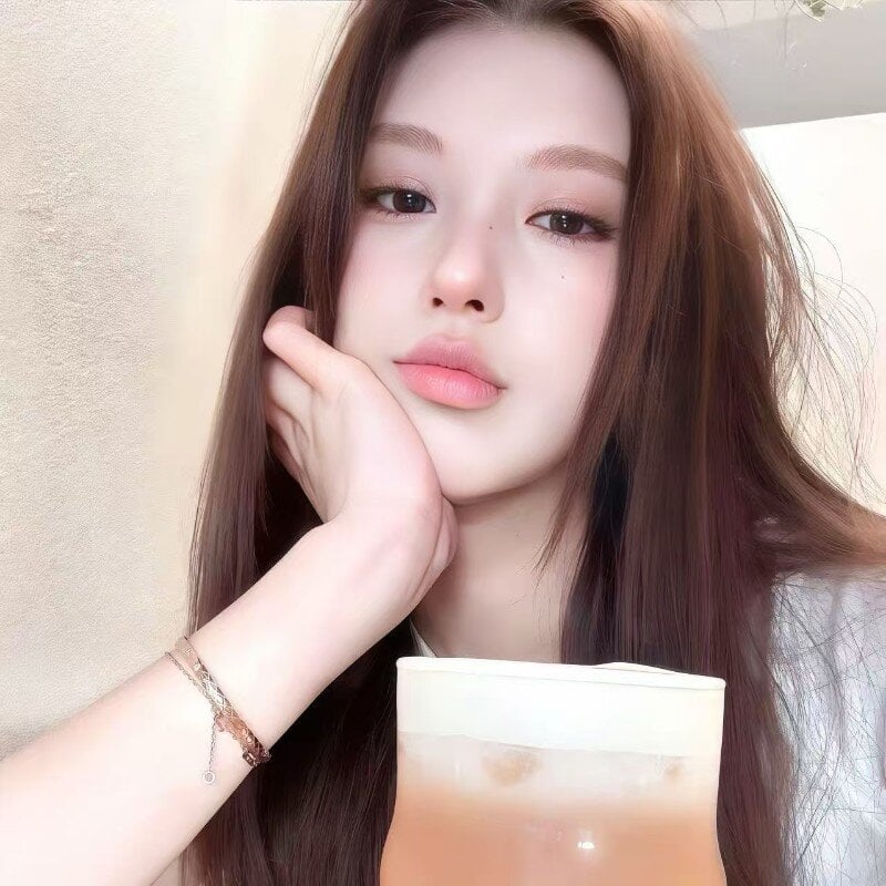 Caitlyn__'s Stripchat show and profile