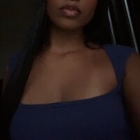 bell-ee's Profile Pic