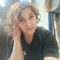 Sylvia_Cornelia's Offline Chat Room