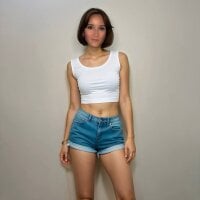 DarelleEglin webcam model