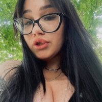 Babe_Miaaa webcam model