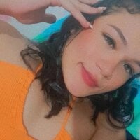 PenelopeAmazing's Offline Chat Room