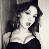 TwannaSmyly webcam model
