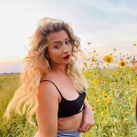 MoonMarie's Offline Chat Room