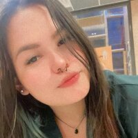 Mia_forbs' Offline Chat Room