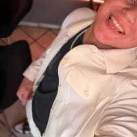 italianboy2002 webcam