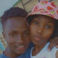 sweetcouple789's Offline Chat Room