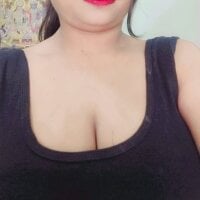 Hot-Pooja25 webcam model