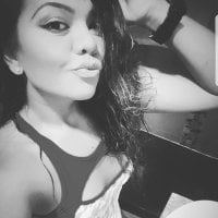 _bellalee's Offline Chat Room