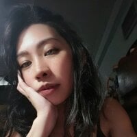 sammuisnothere's Offline Chat Room