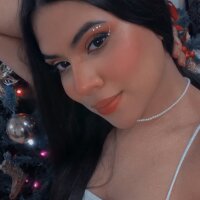 Sashahot33 – Offline chatovacia miestnosť