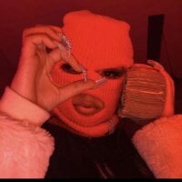 SexySkiMaskGirl's Avatar Pic