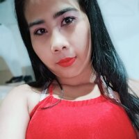 LauraGonzalez_'s Offline Chat Room