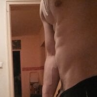 SmoKe_HAZE_187 Adlı Modelin Çevrimdışı Sohbet Odası