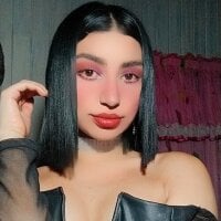 Hot_pricess_69's Offline Chat Room