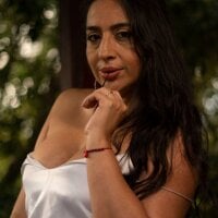 MayraVegas